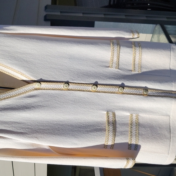 St. John Button Down Santana Knit Cardigan Sweater - Picture 4 of 11